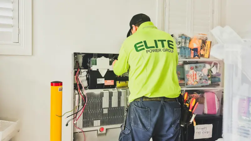 Thuisbatterij veiligheid: brandrisico en normen